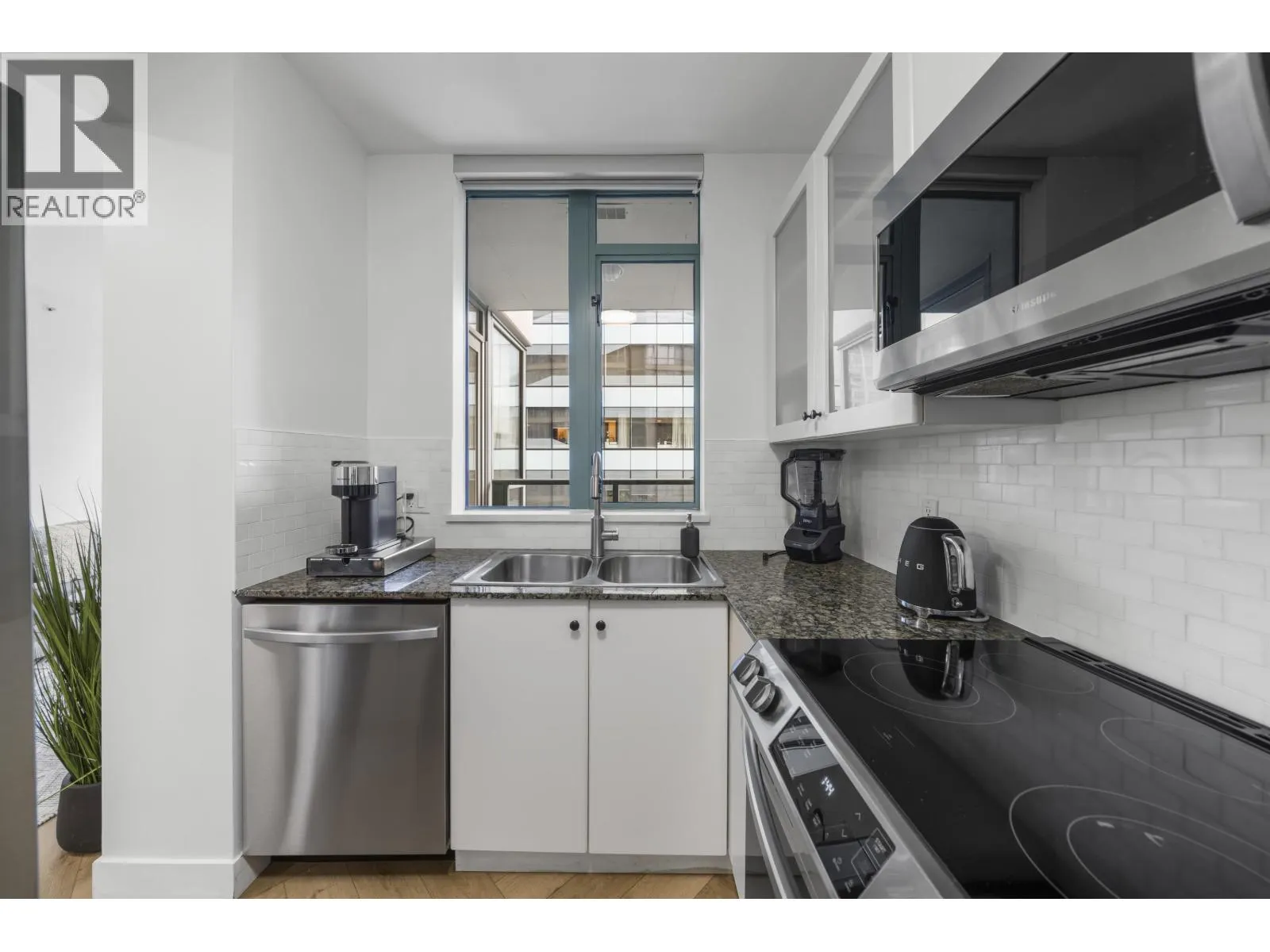 603 1238 BURRARD STREET