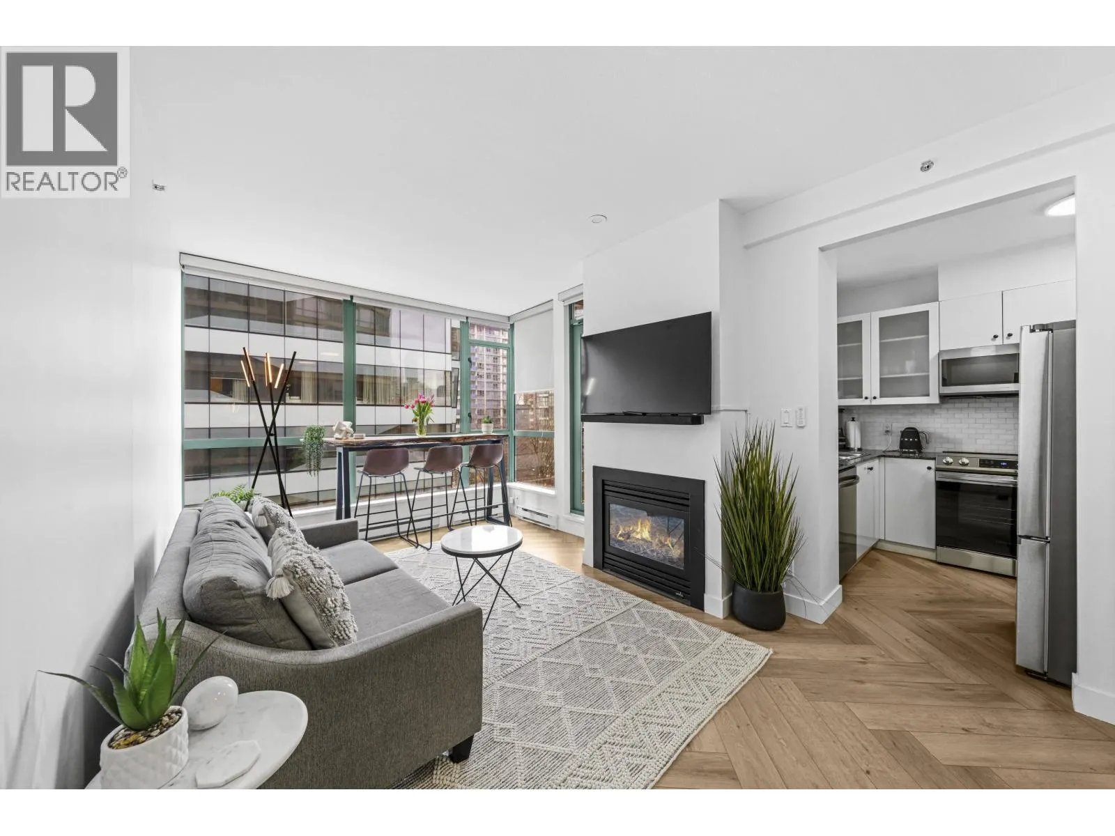 603 1238 BURRARD STREET