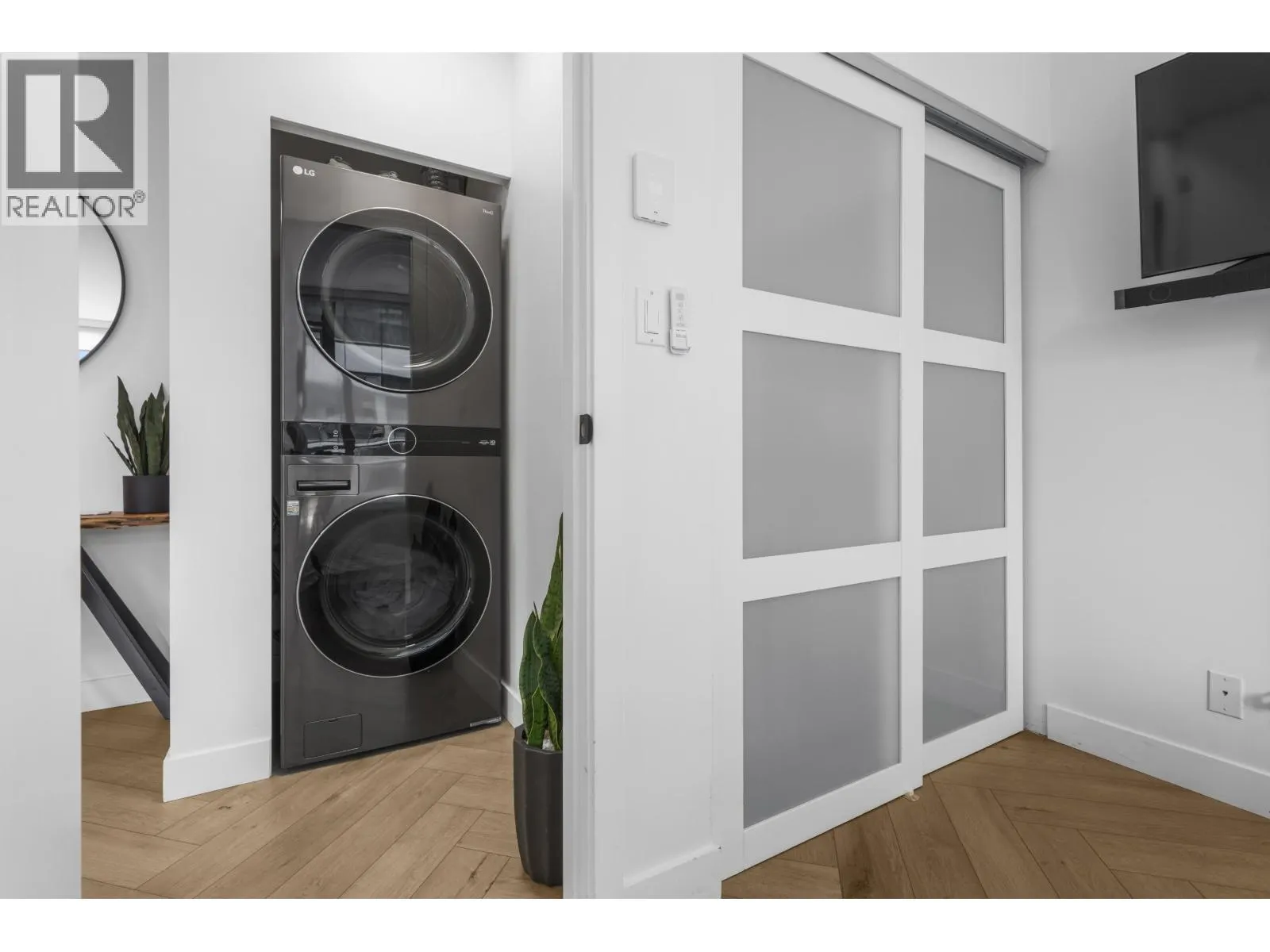 603 1238 BURRARD STREET