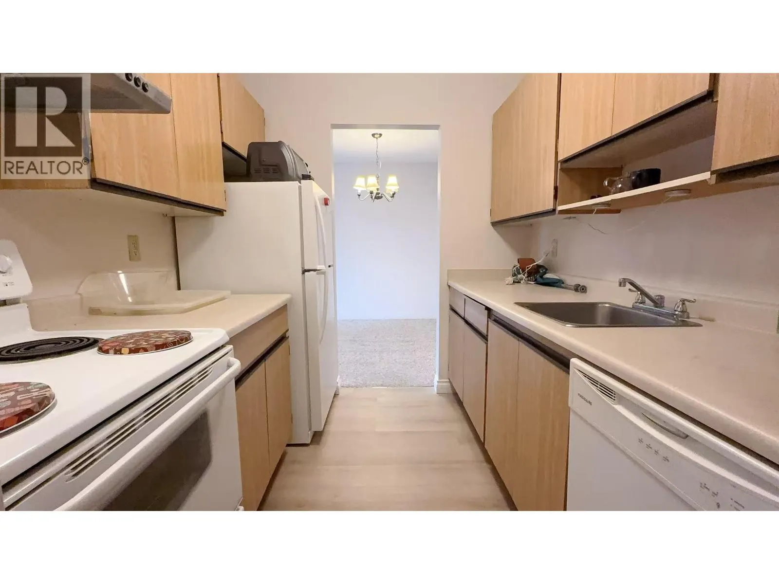 326 8411 ACKROYD ROAD