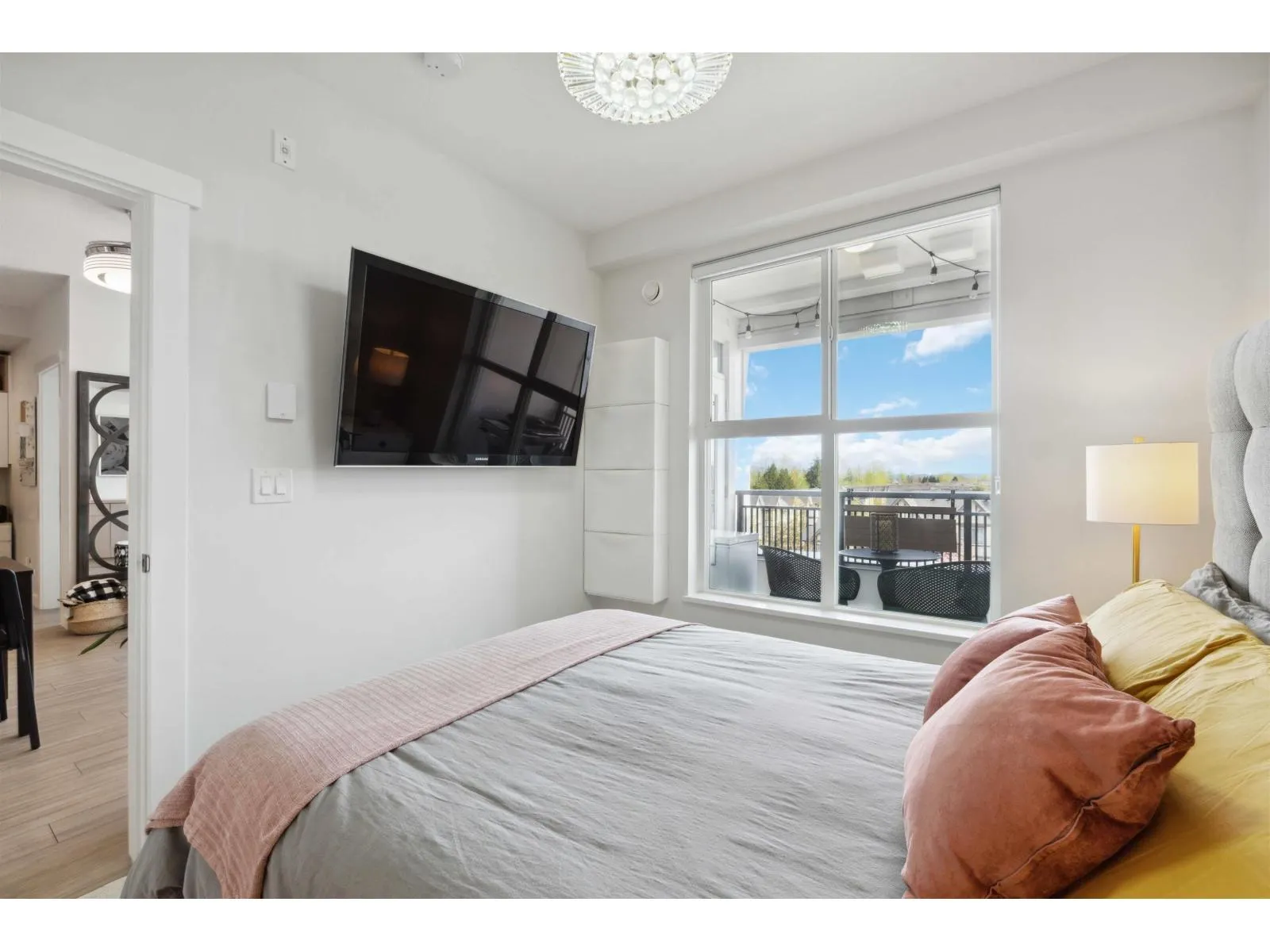 C520 8150 207 STREET