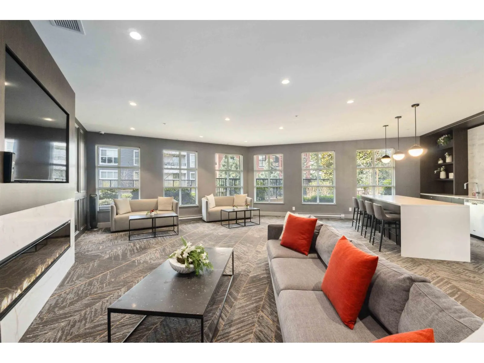 C520 8150 207 STREET