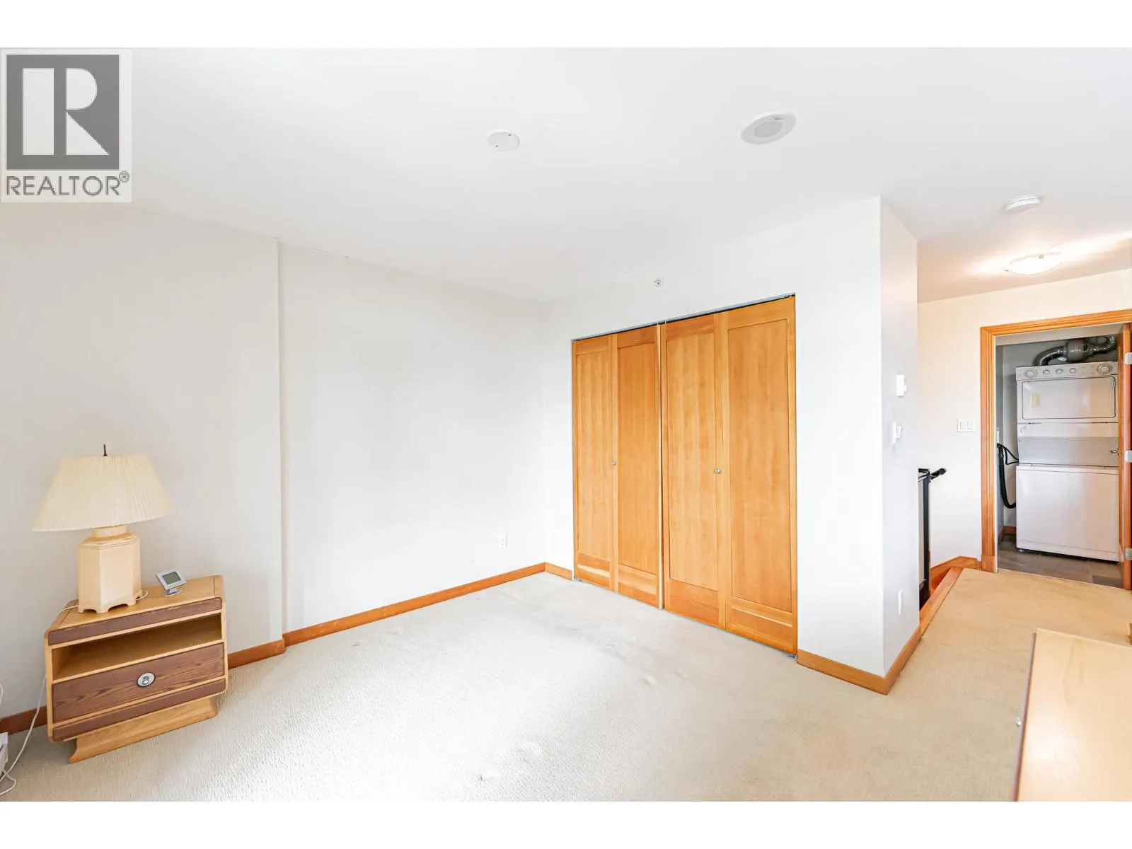 412 10 RENAISSANCE SQUARE