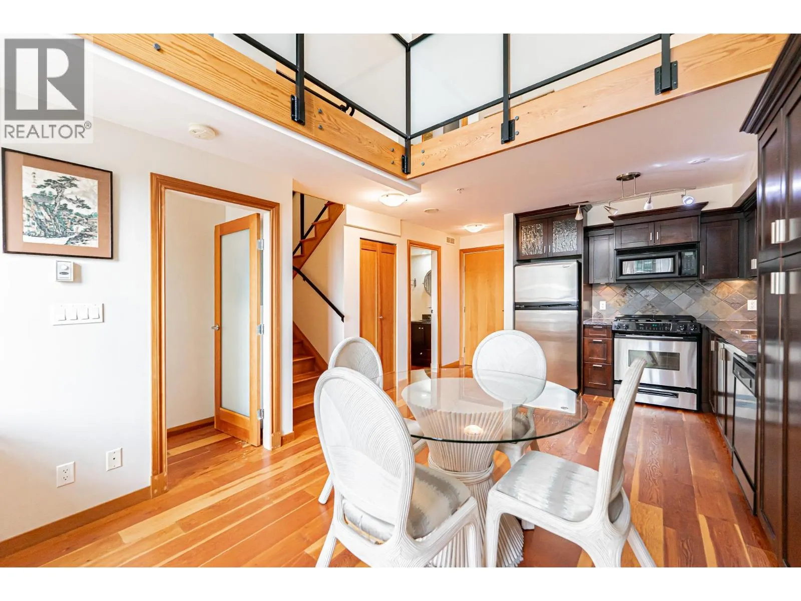 412 10 RENAISSANCE SQUARE