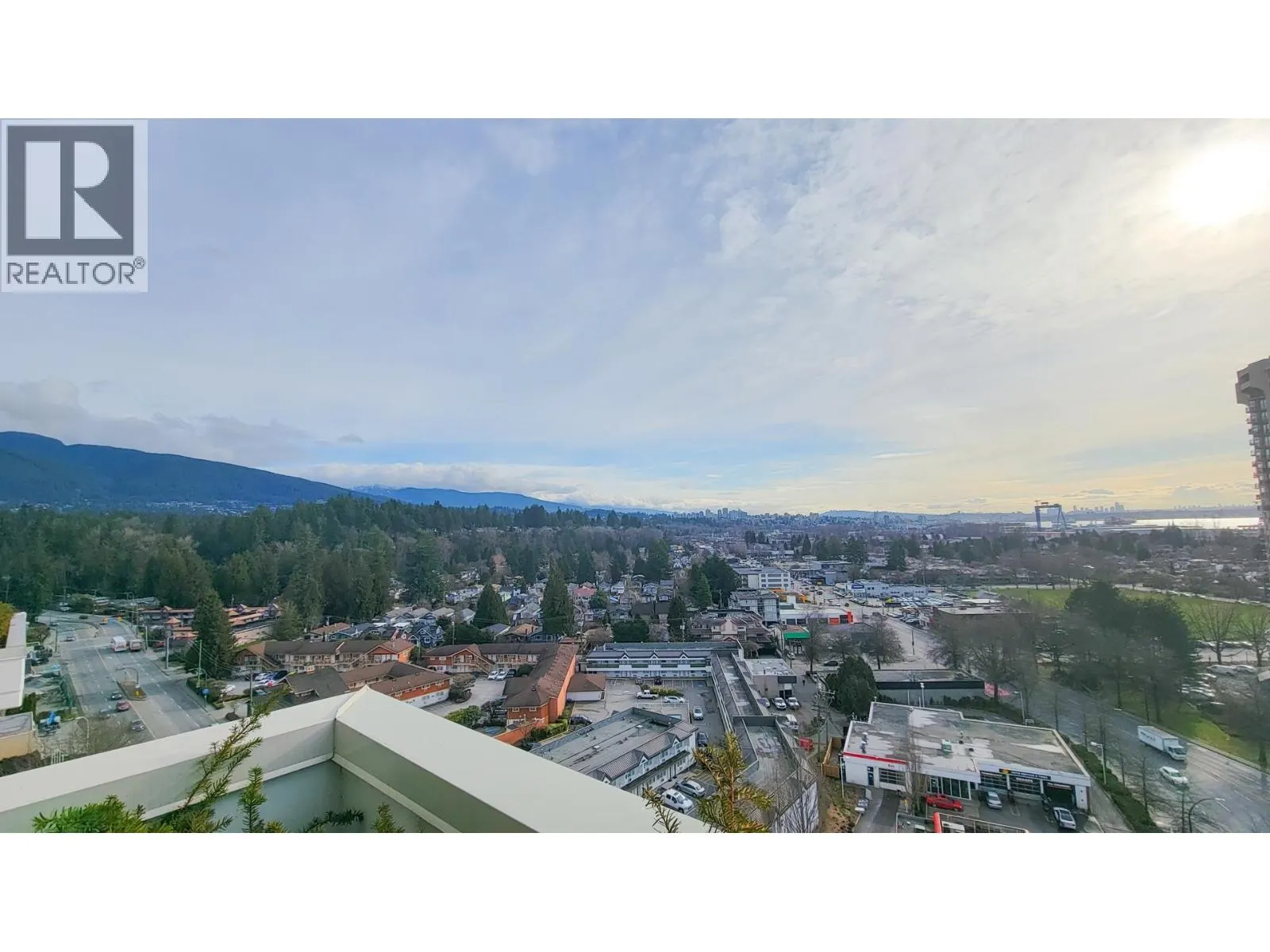 1302 1632 LIONS GATE LANE