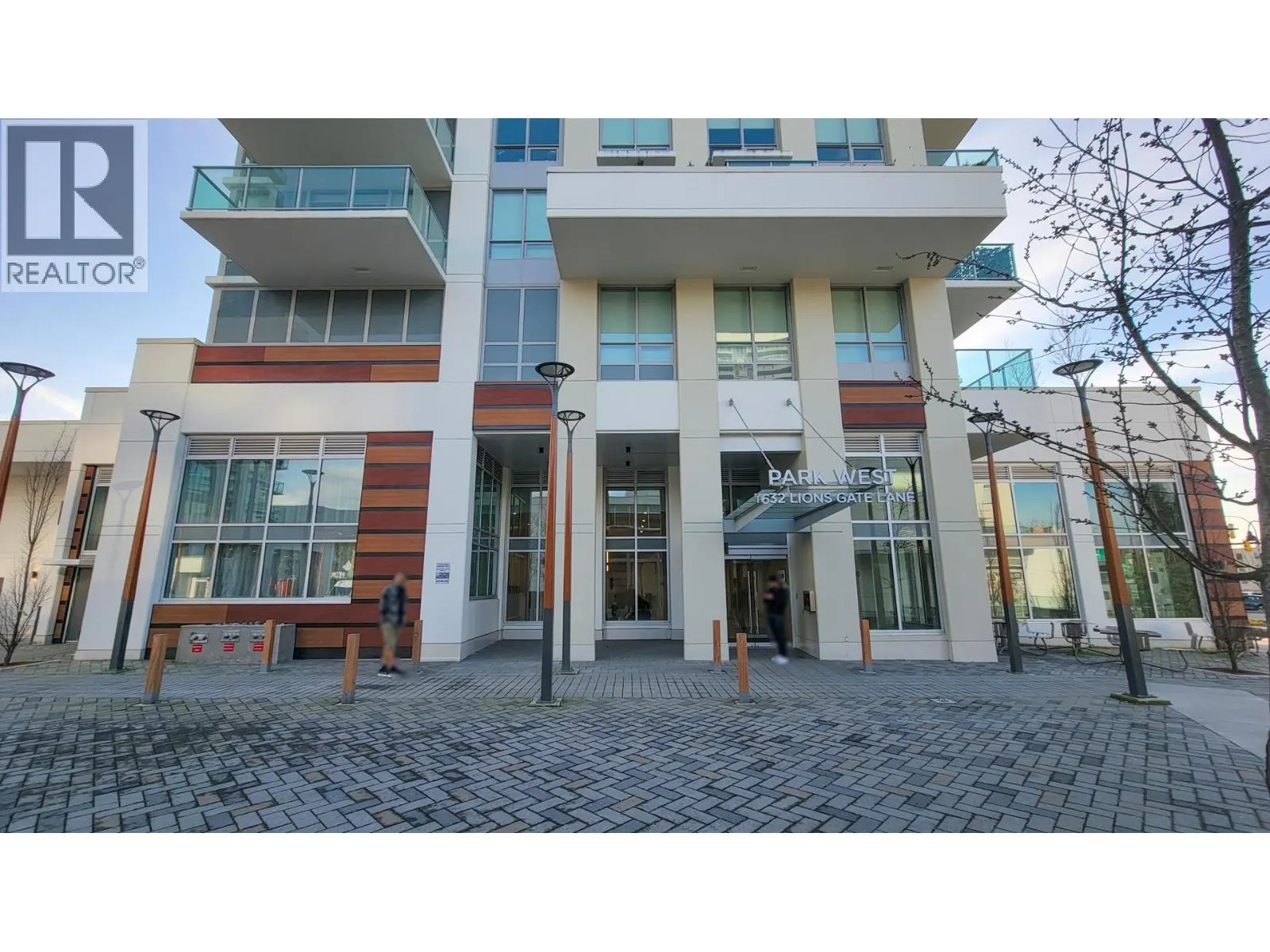 1302 1632 LIONS GATE LANE