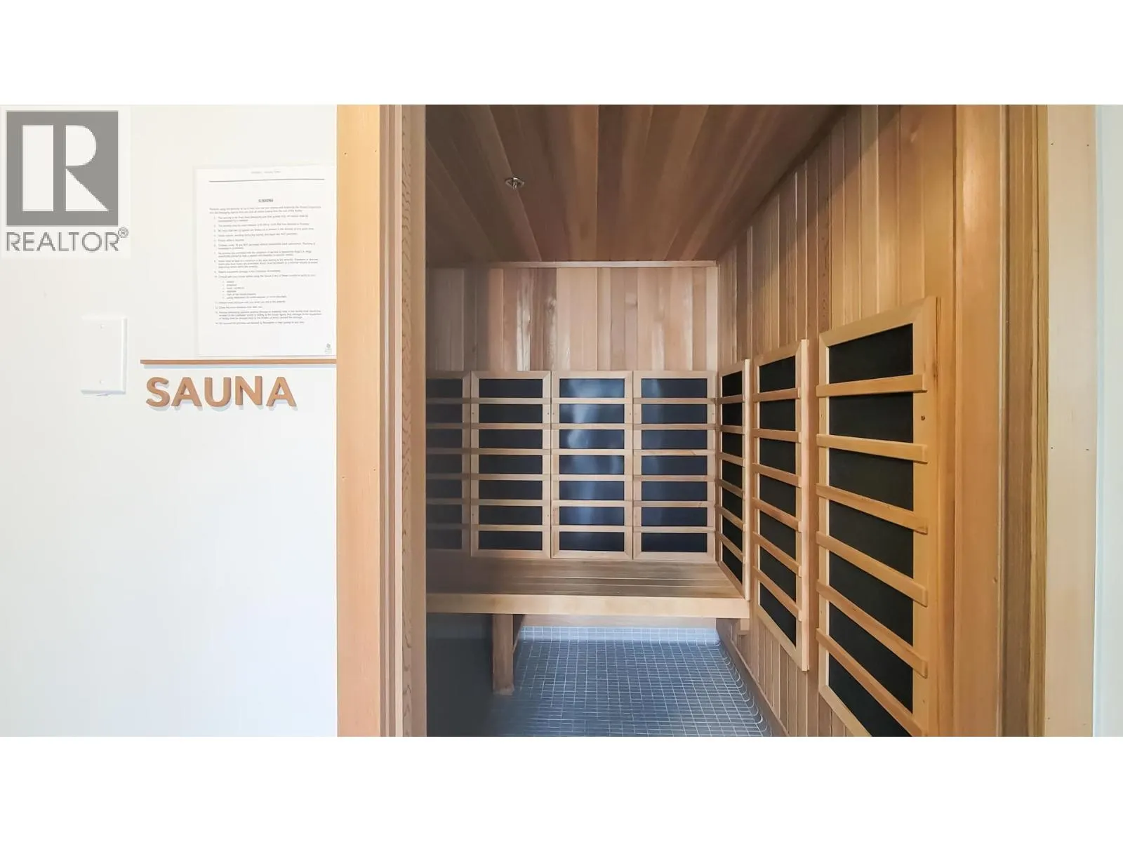 1302 1632 LIONS GATE LANE