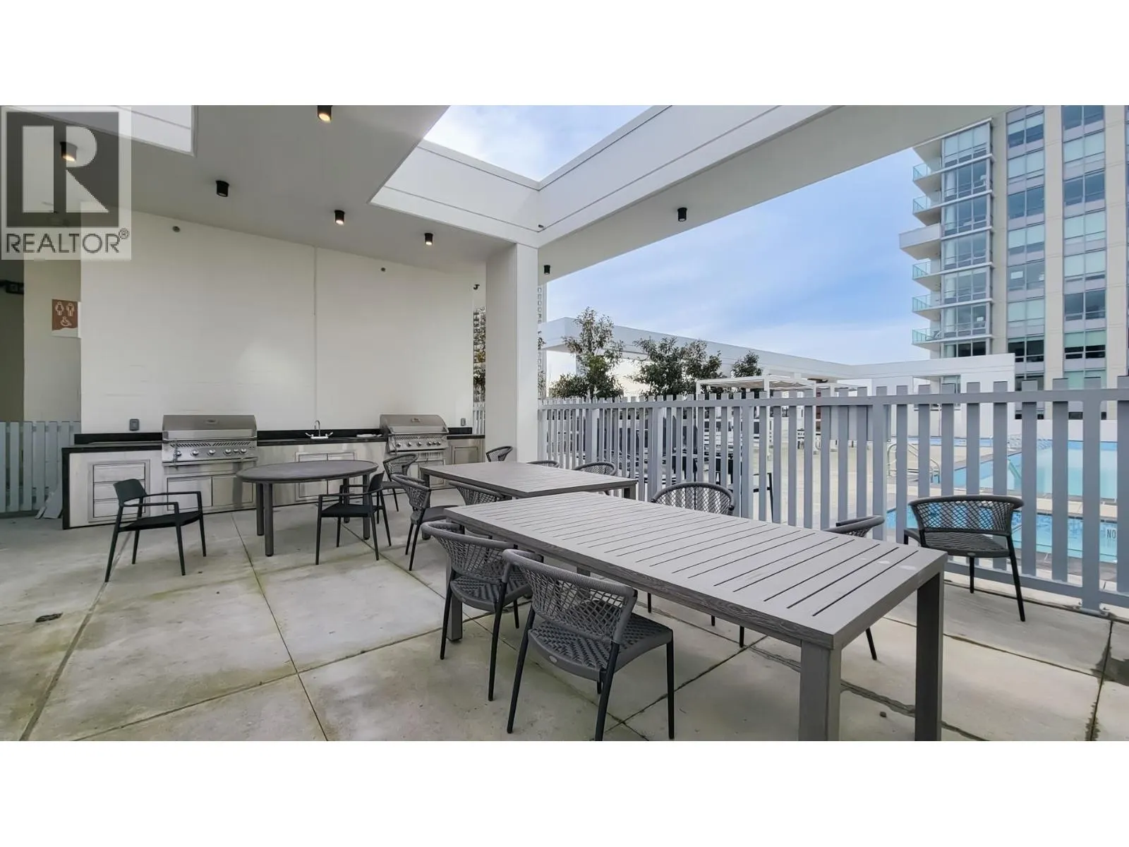 1302 1632 LIONS GATE LANE