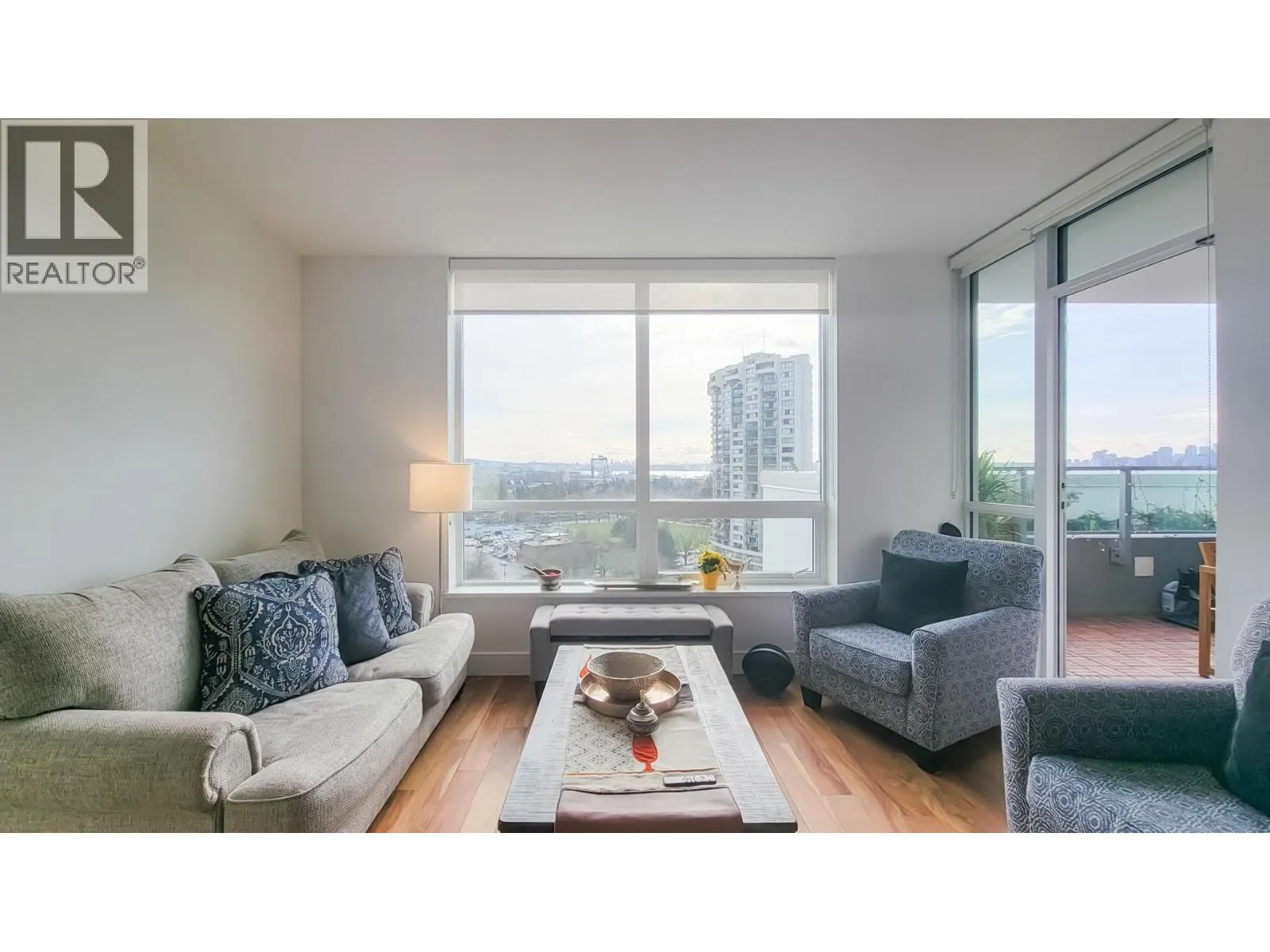 1302 1632 LIONS GATE LANE