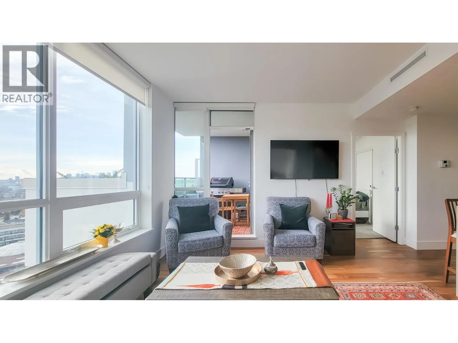 1302 1632 LIONS GATE LANE