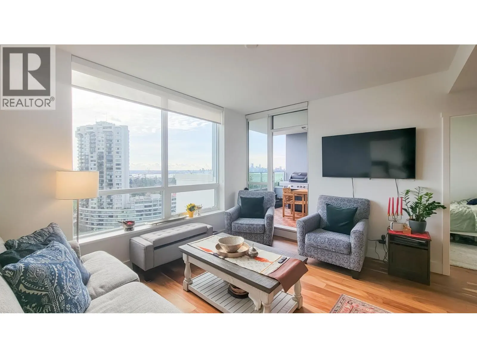 1302 1632 LIONS GATE LANE