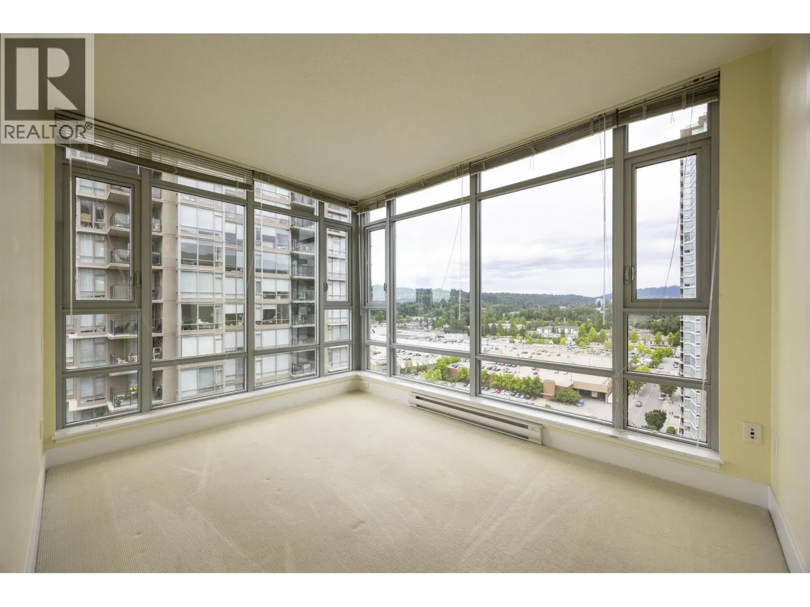 2002 1155 THE HIGH STREET