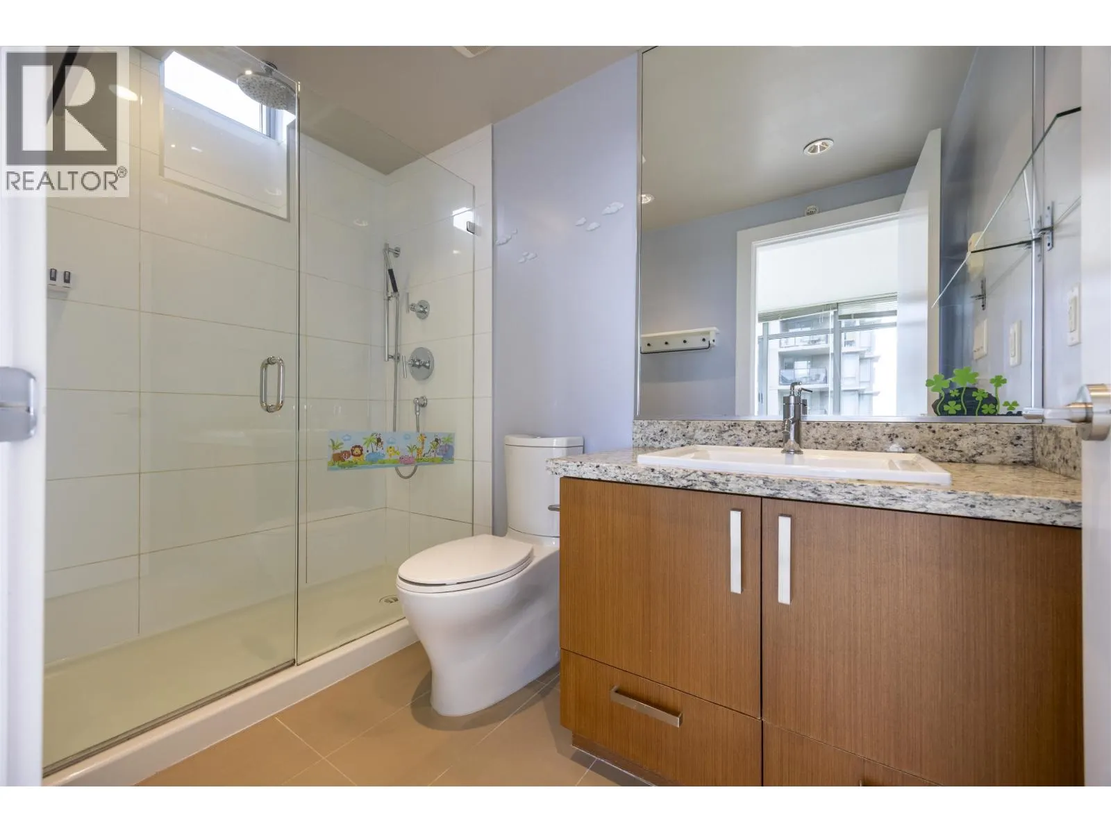 2002 1155 THE HIGH STREET