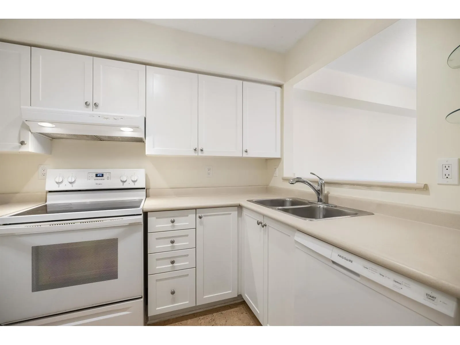 305 14355 103 AVENUE