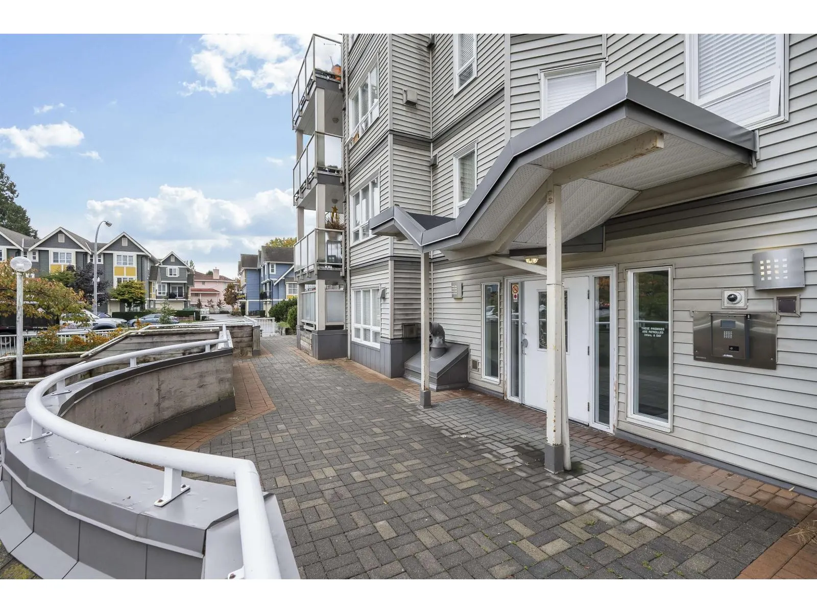 305 14355 103 AVENUE