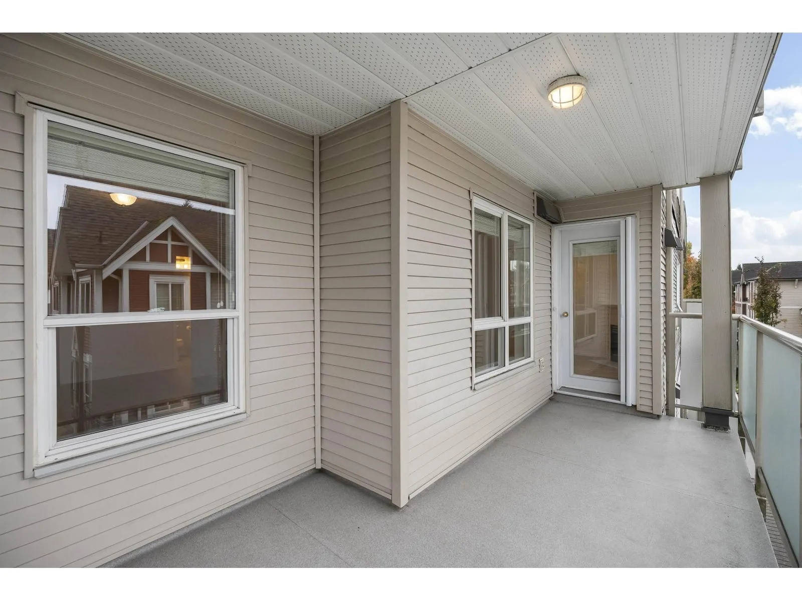 305 14355 103 AVENUE