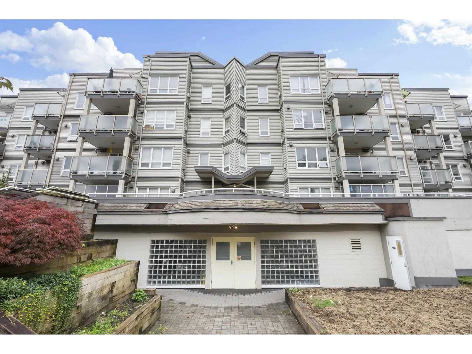 305 14355 103 AVENUE