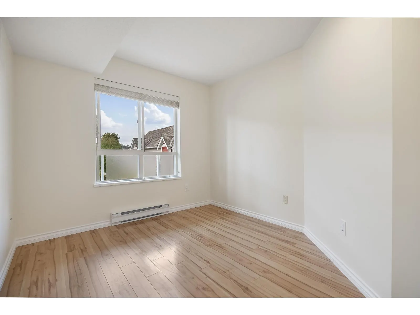 305 14355 103 AVENUE