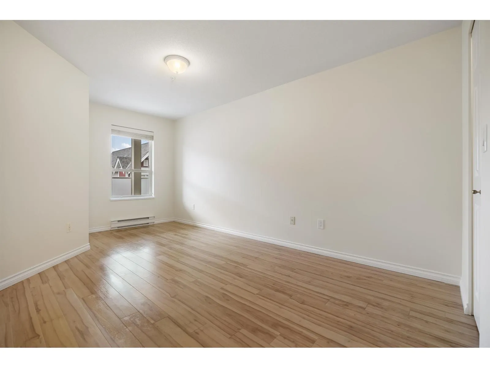 305 14355 103 AVENUE