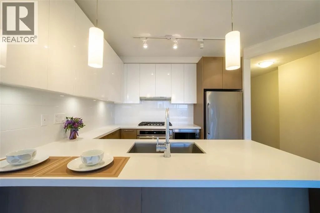 1905 3080 LINCOLN AVENUE