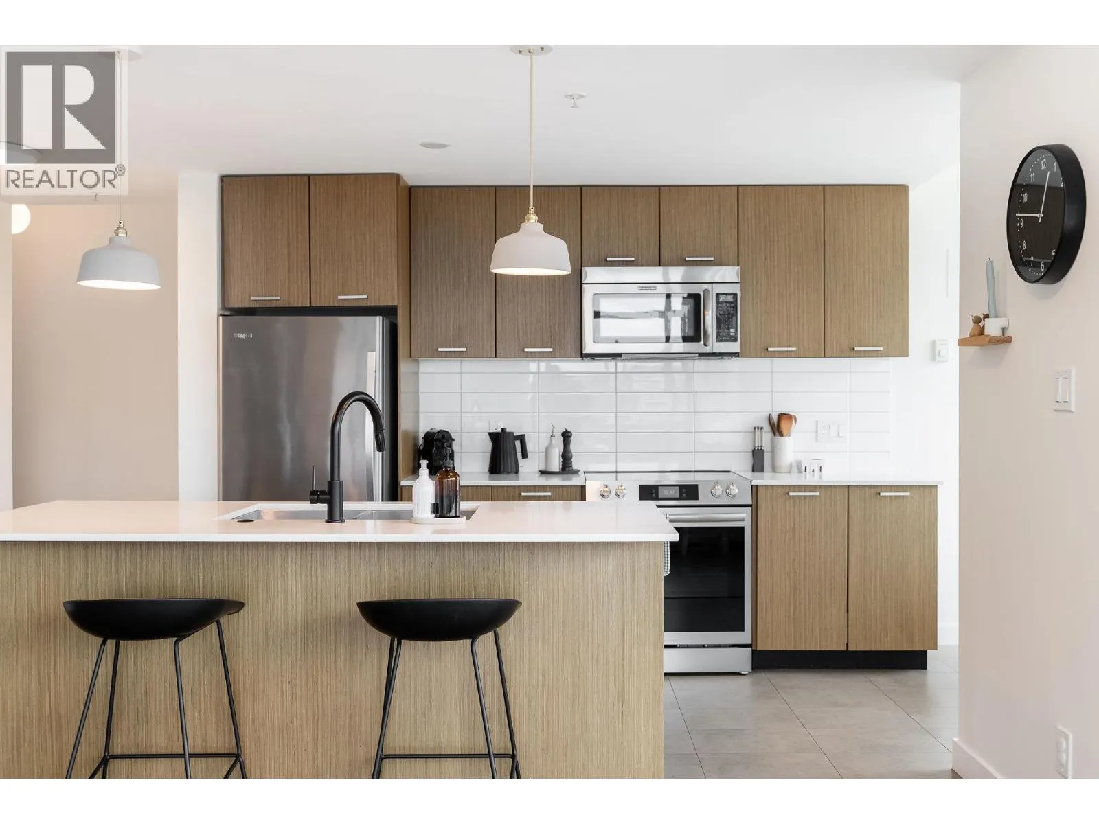 709 2321 SCOTIA STREET