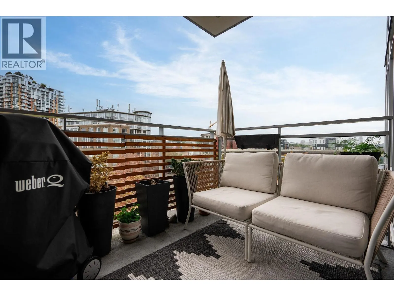 709 2321 SCOTIA STREET