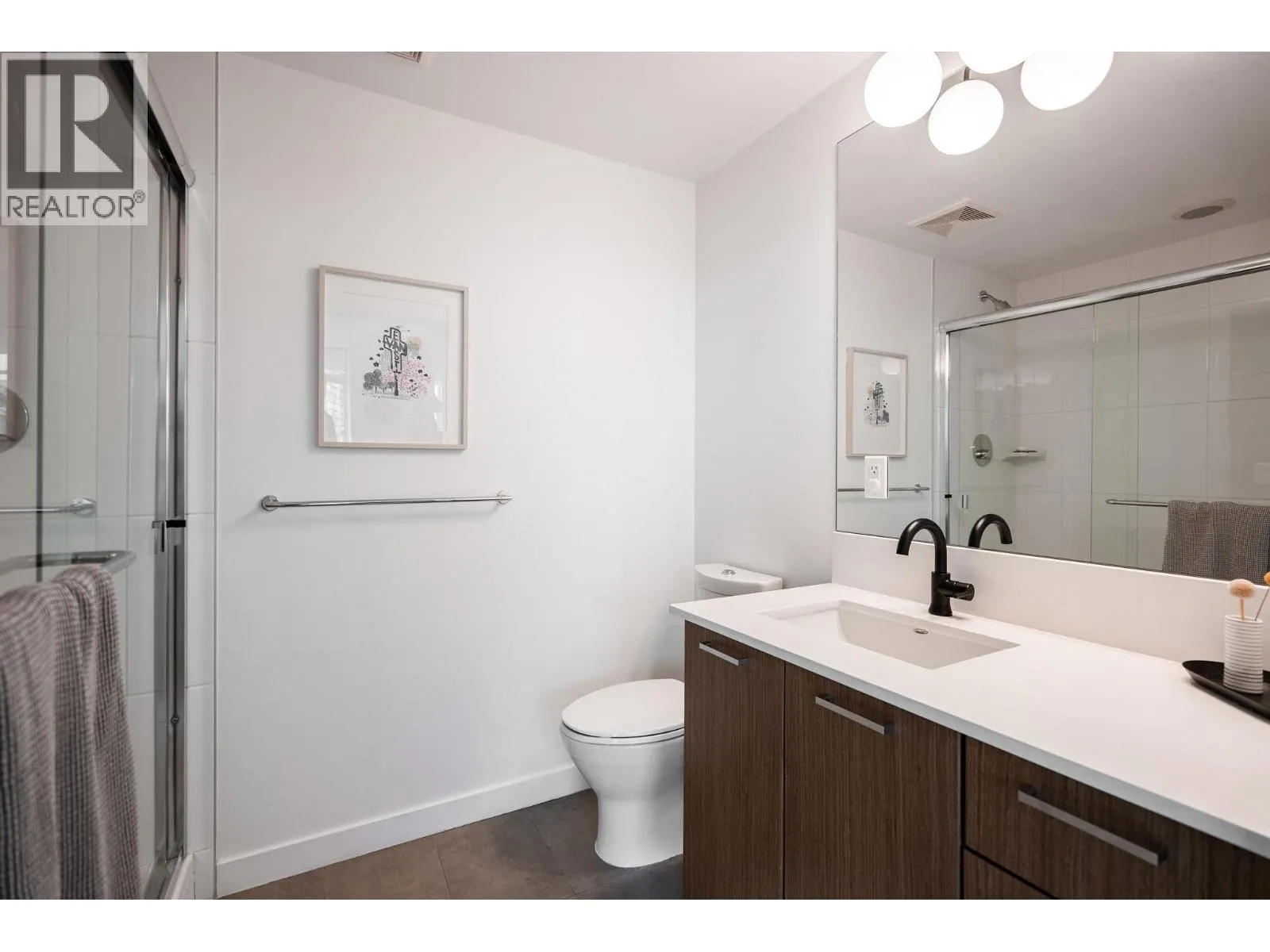 709 2321 SCOTIA STREET