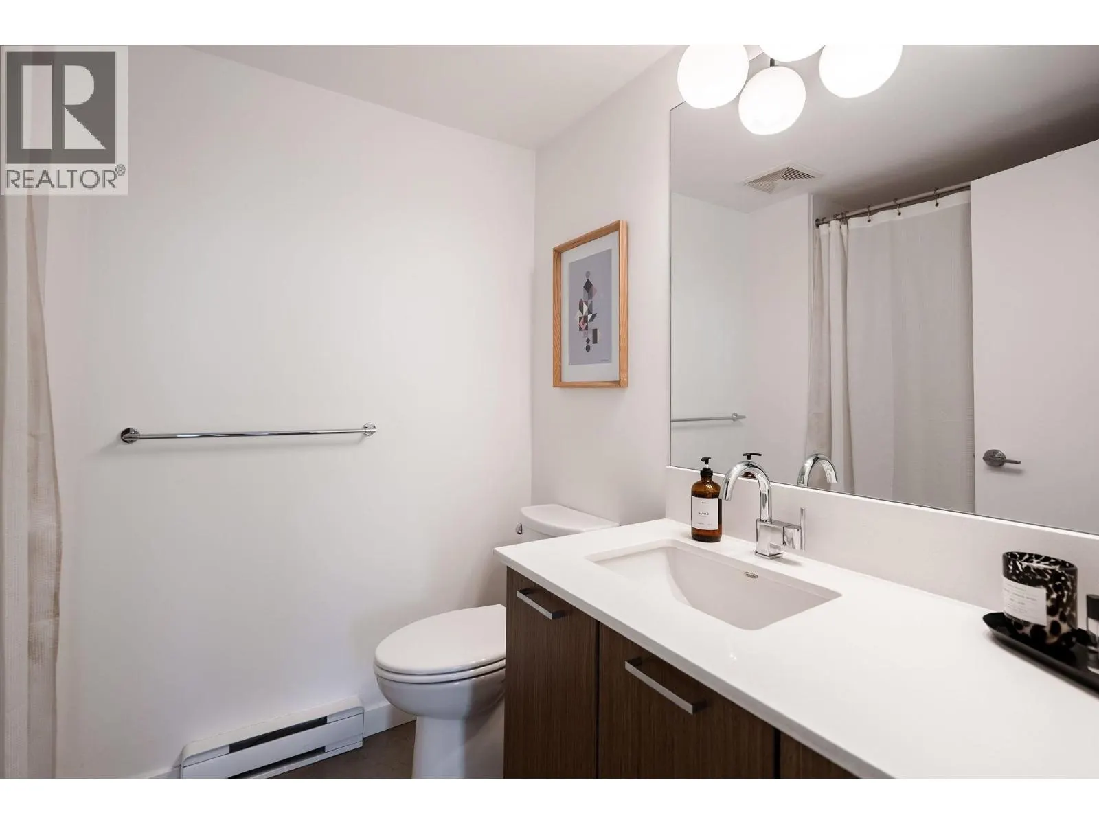 709 2321 SCOTIA STREET