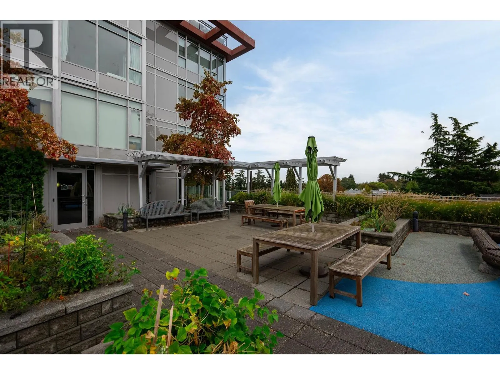 709 2321 SCOTIA STREET