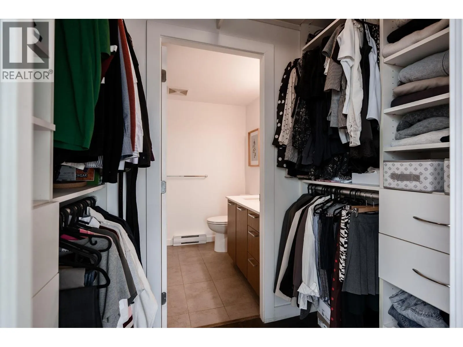 709 2321 SCOTIA STREET