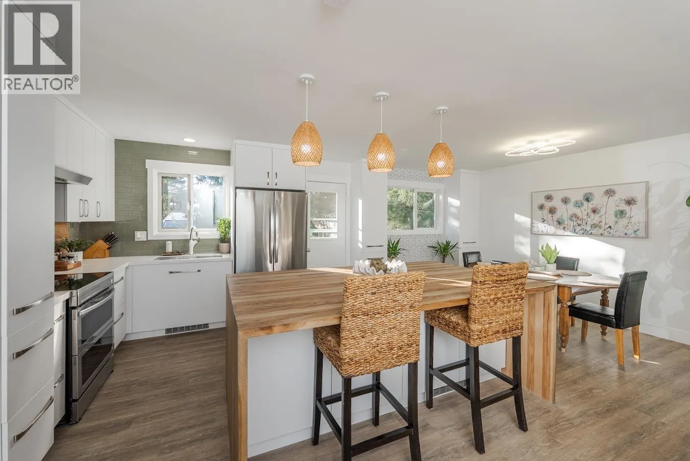 7733 LANCASTER CRESCENT