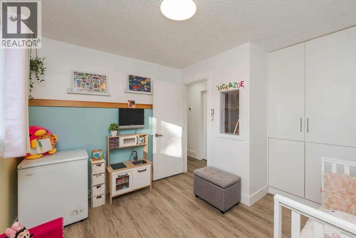 7733 LANCASTER CRESCENT