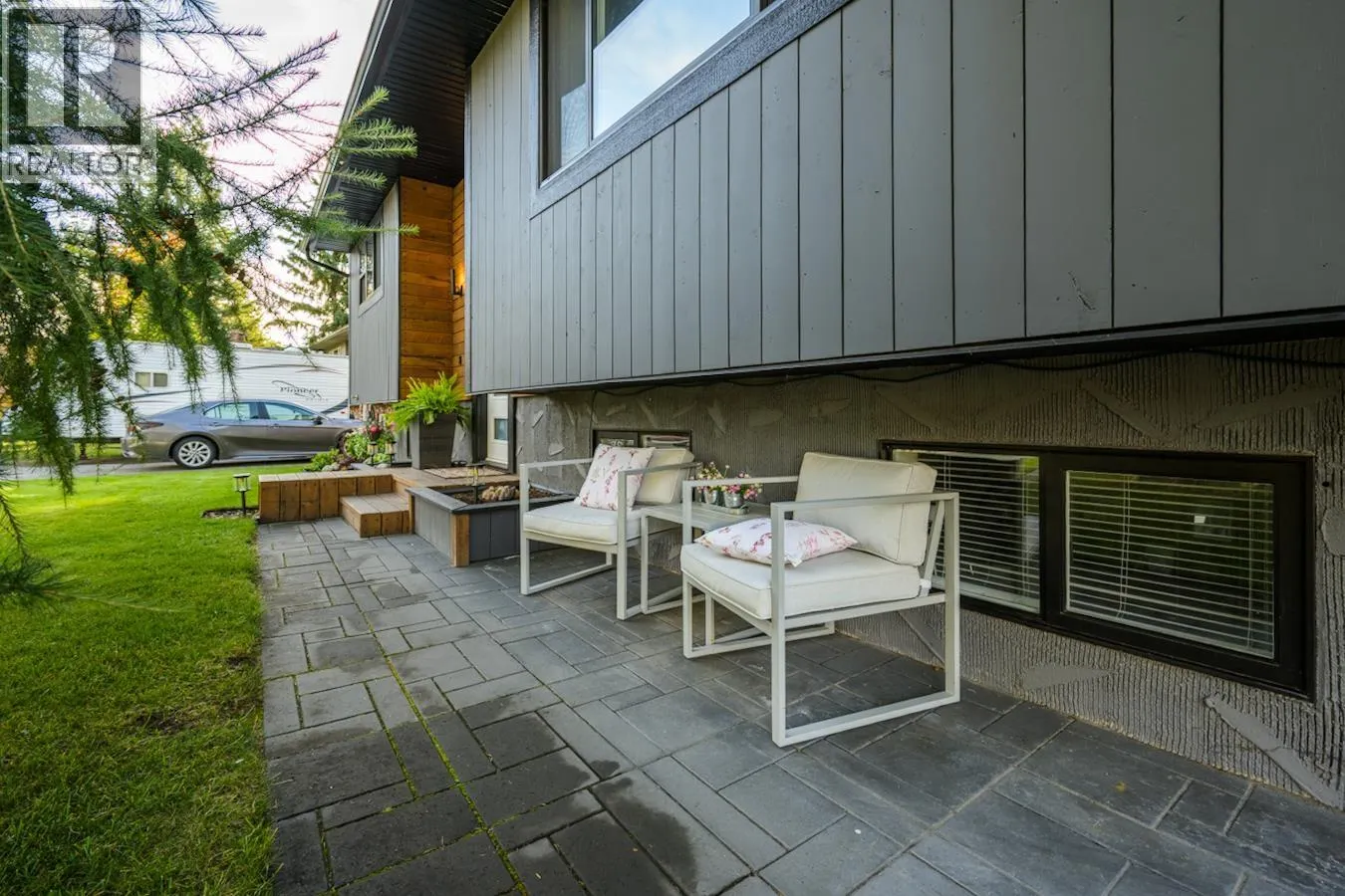 7733 LANCASTER CRESCENT