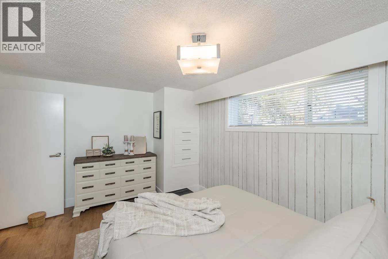 7733 LANCASTER CRESCENT