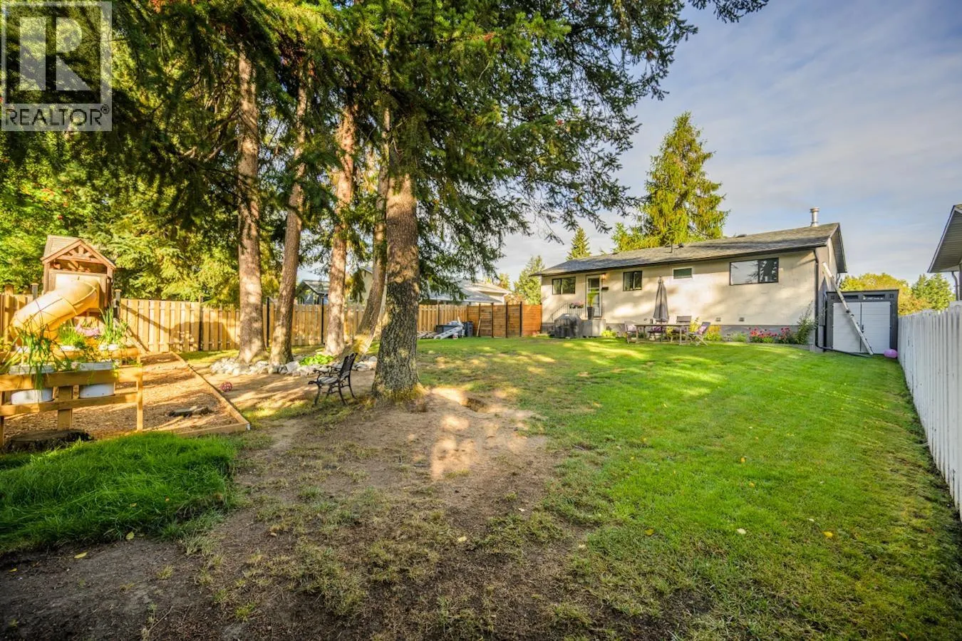 7733 LANCASTER CRESCENT