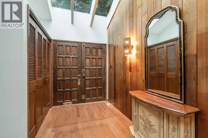 4262 YUCULTA CRESCENT