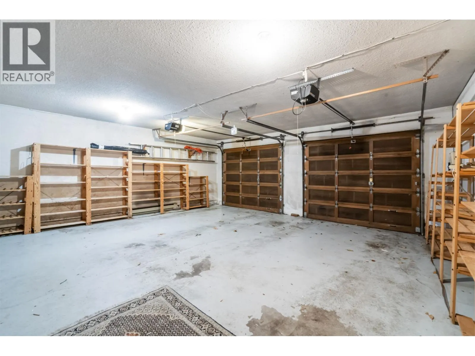 4262 YUCULTA CRESCENT