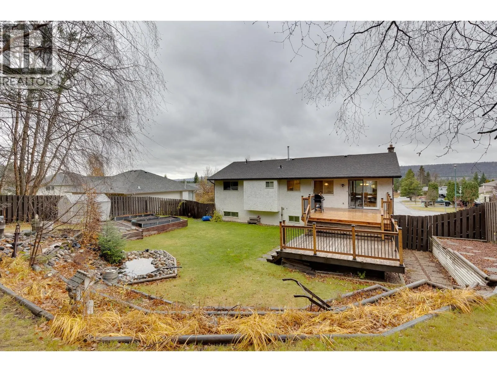 4882 NORTH MEADOW ROAD