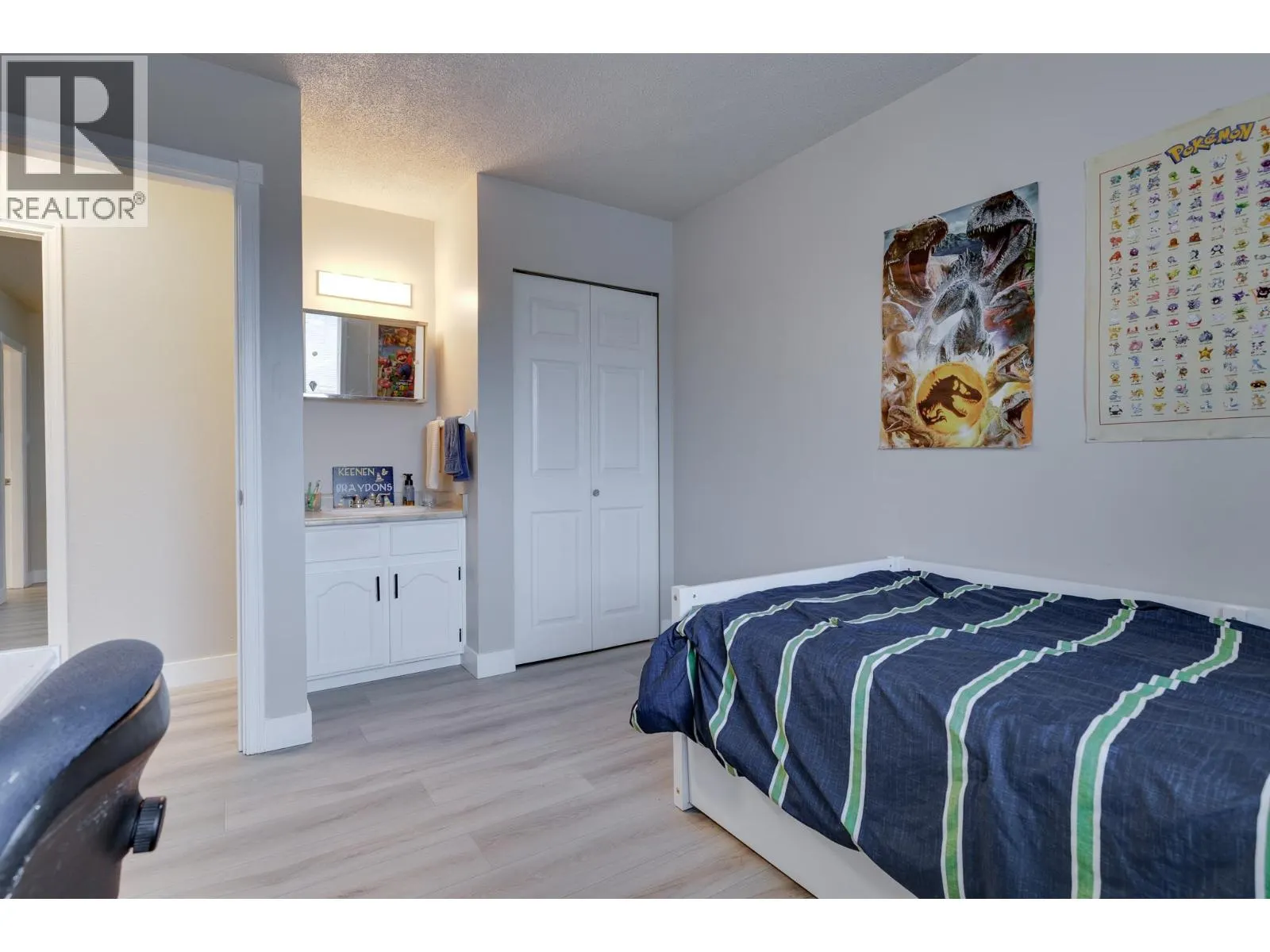 4882 NORTH MEADOW ROAD