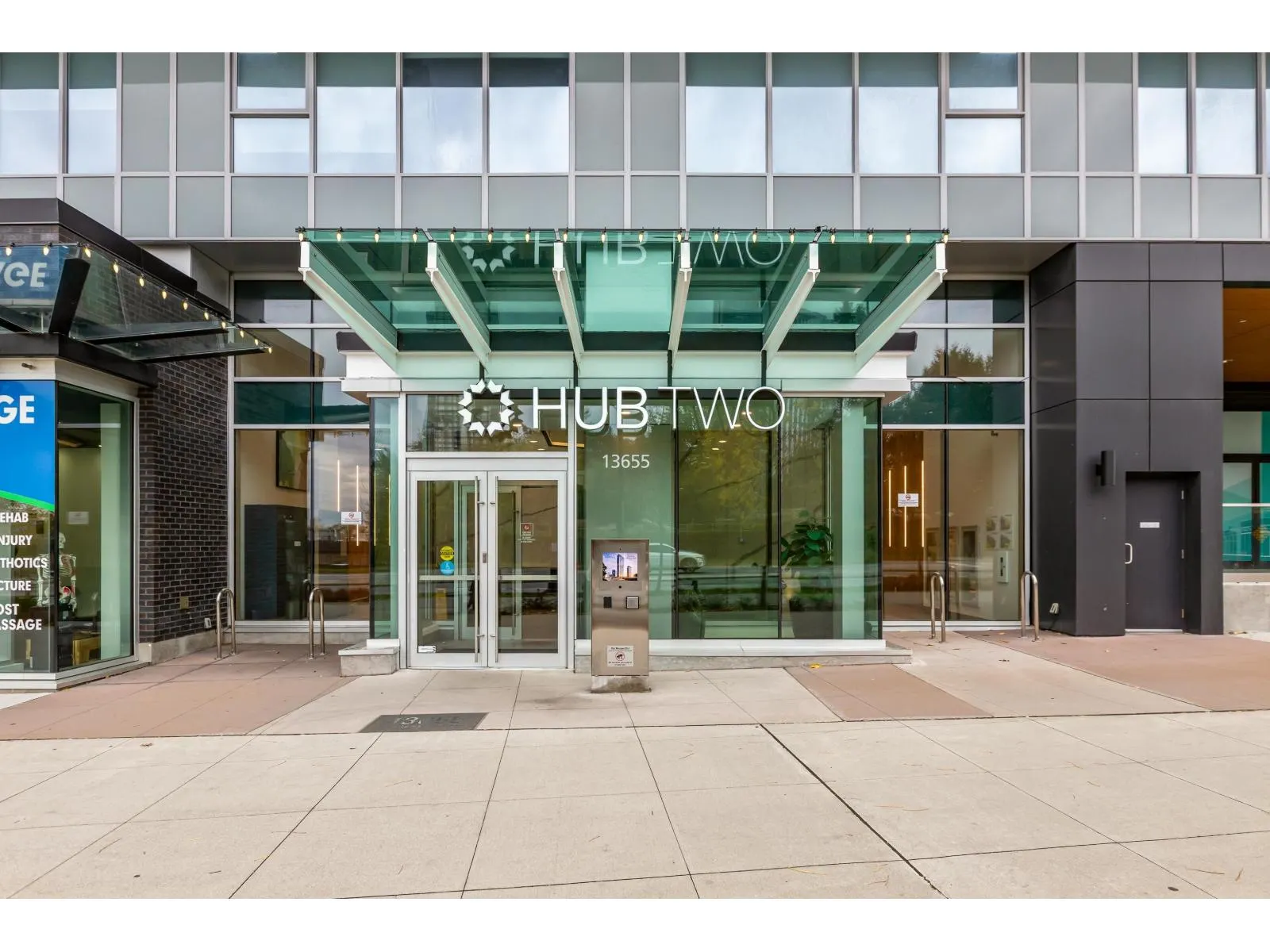 2406 13655 FRASER HIGHWAY