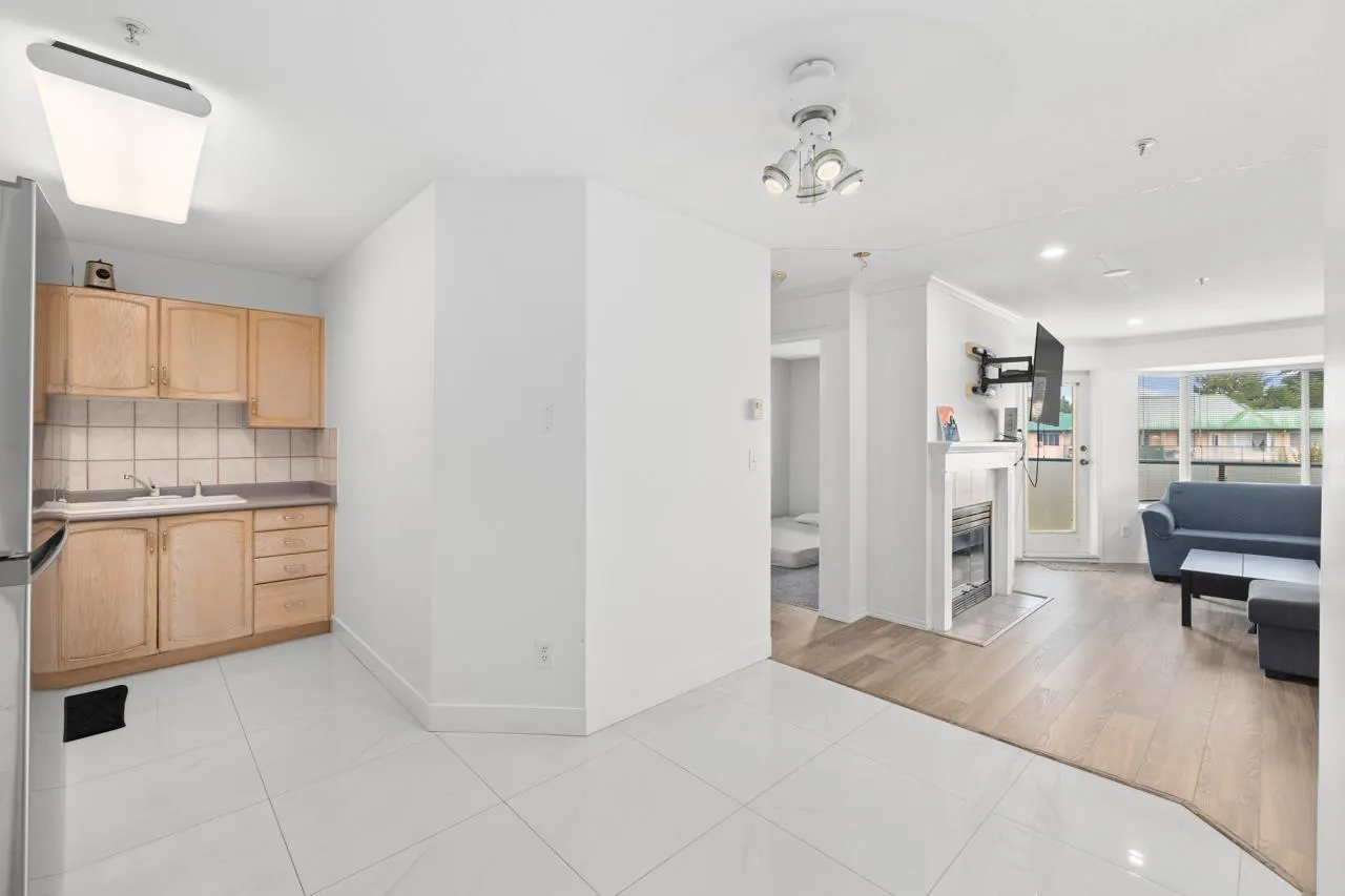 409 2958 TRETHEWEY STREET