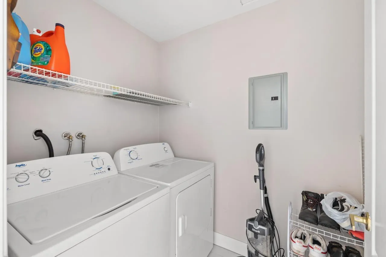 409 2958 TRETHEWEY STREET