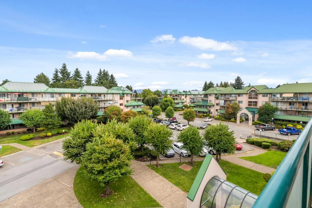 409 2958 TRETHEWEY STREET