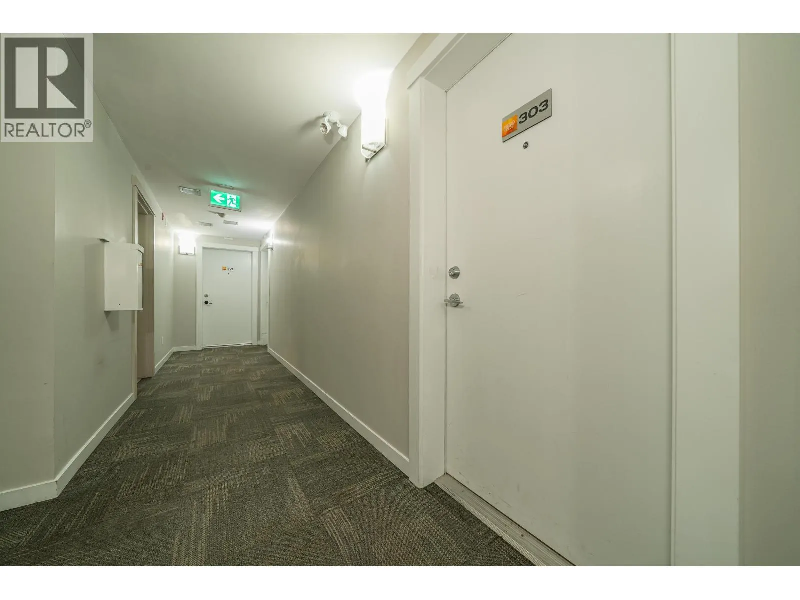 303 22318 LOUGHEED HIGHWAY