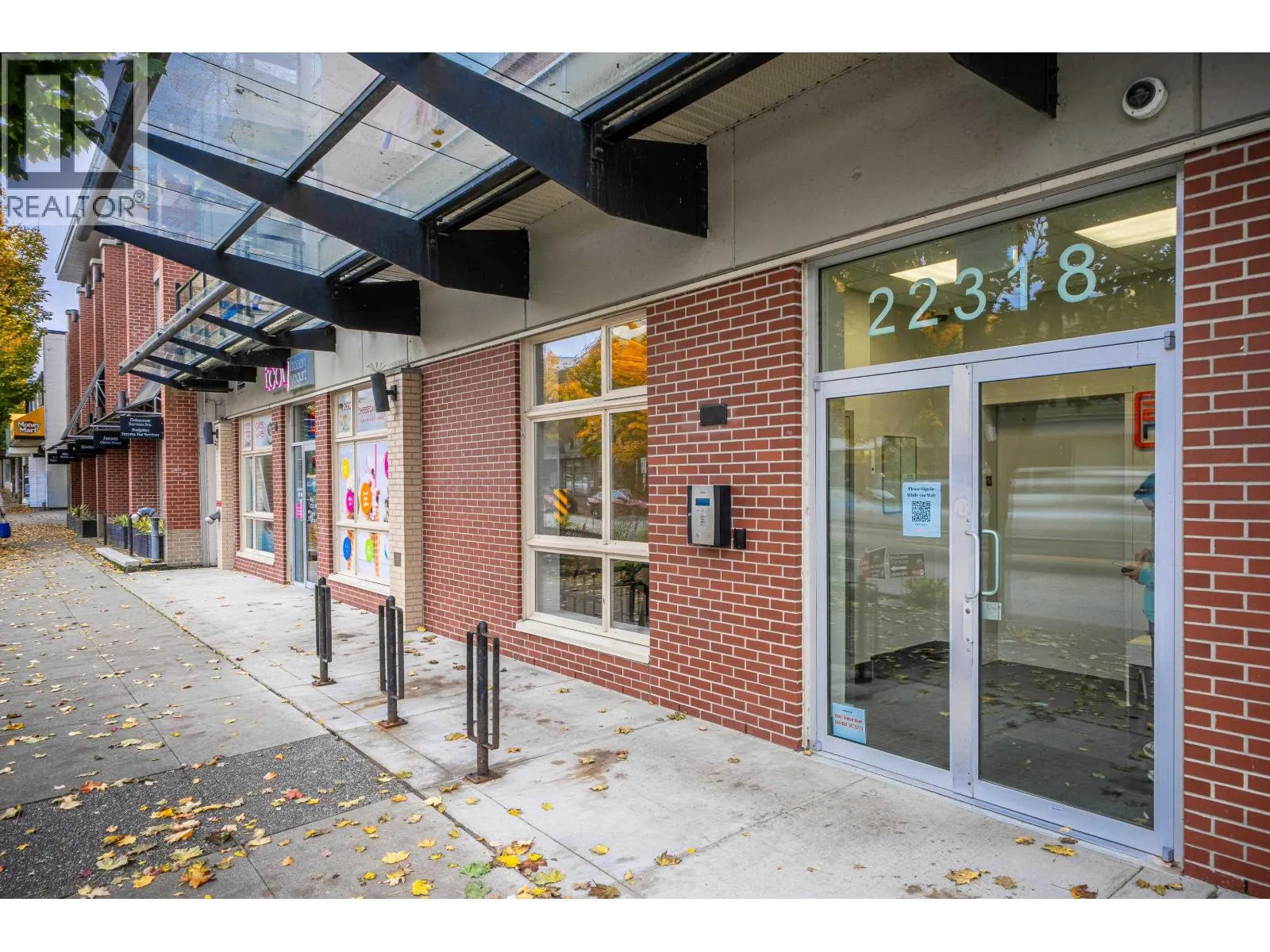 303 22318 LOUGHEED HIGHWAY