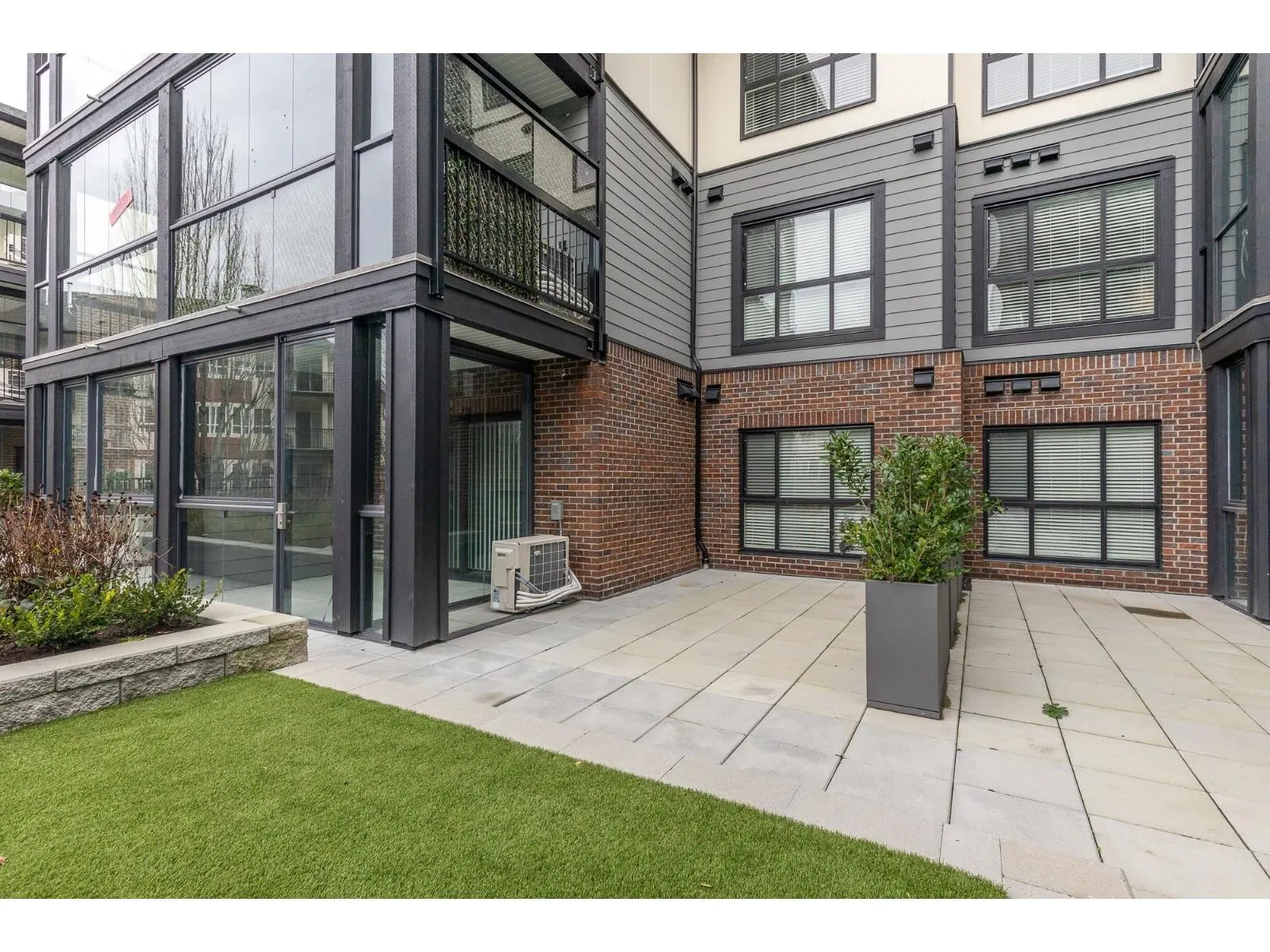 115 8497 YOUNG ROAD|Chilliwack Proper South