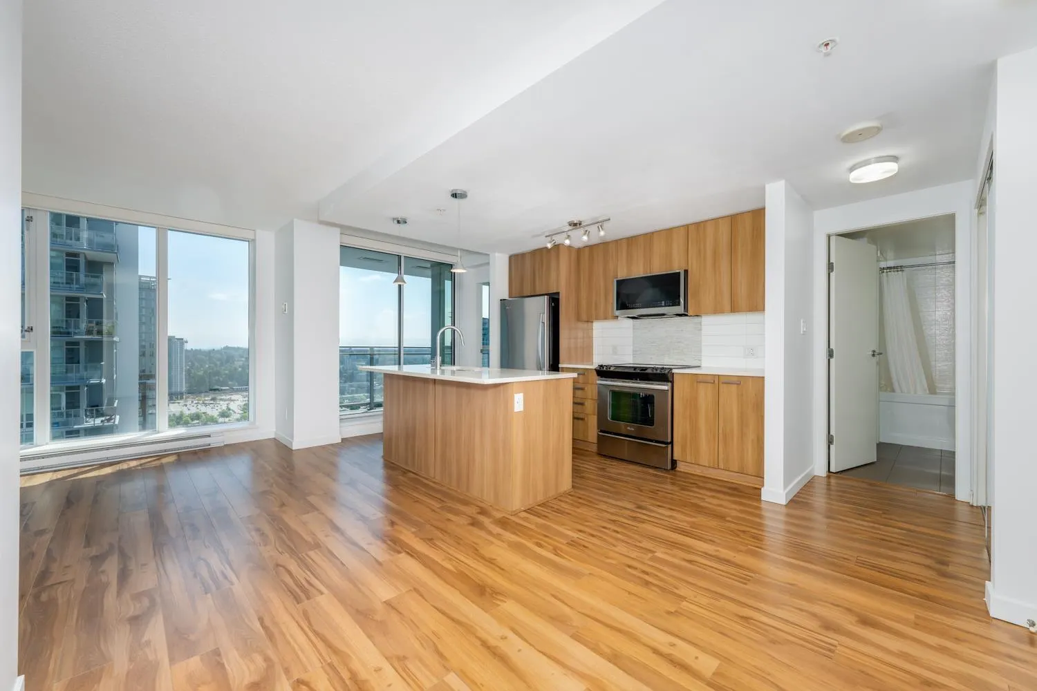 3305 13325 102A AVENUE