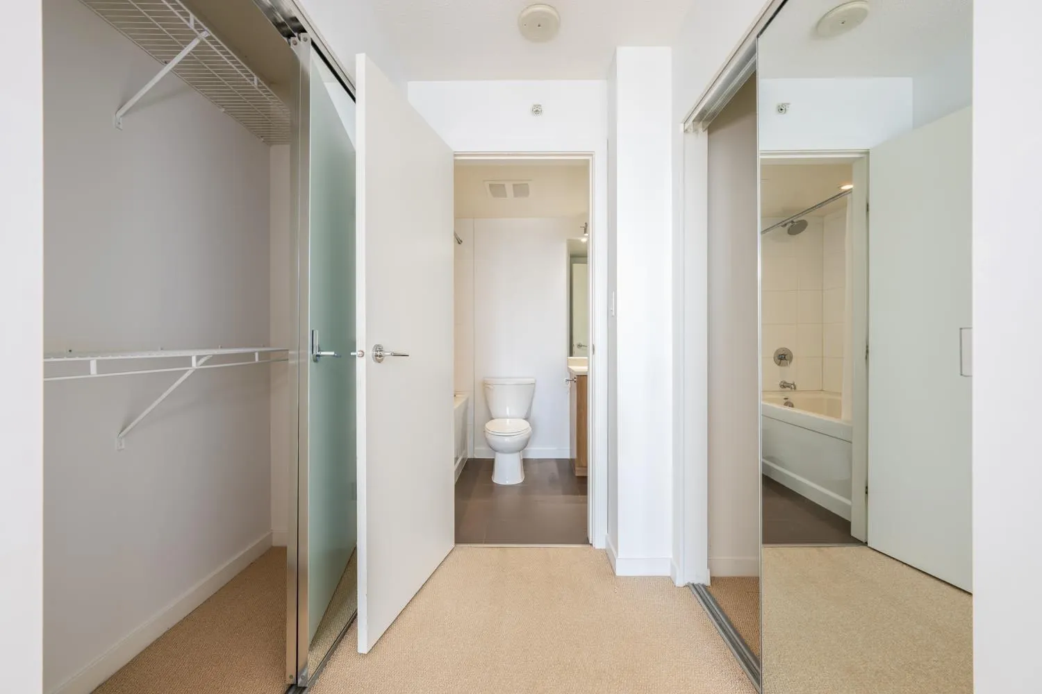 3305 13325 102A AVENUE