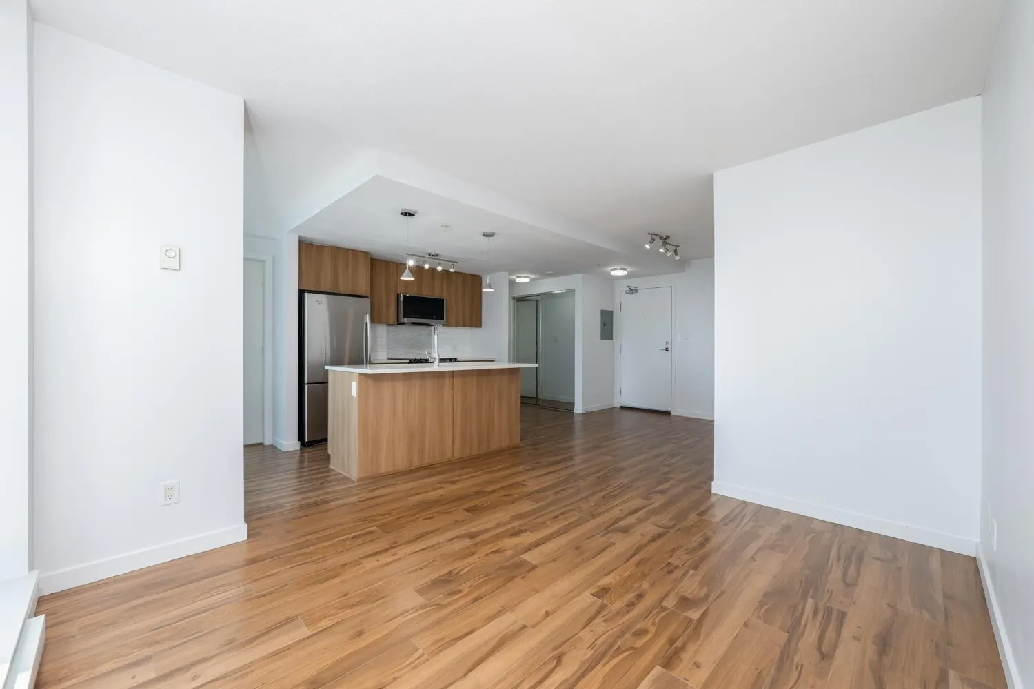 3305 13325 102A AVENUE