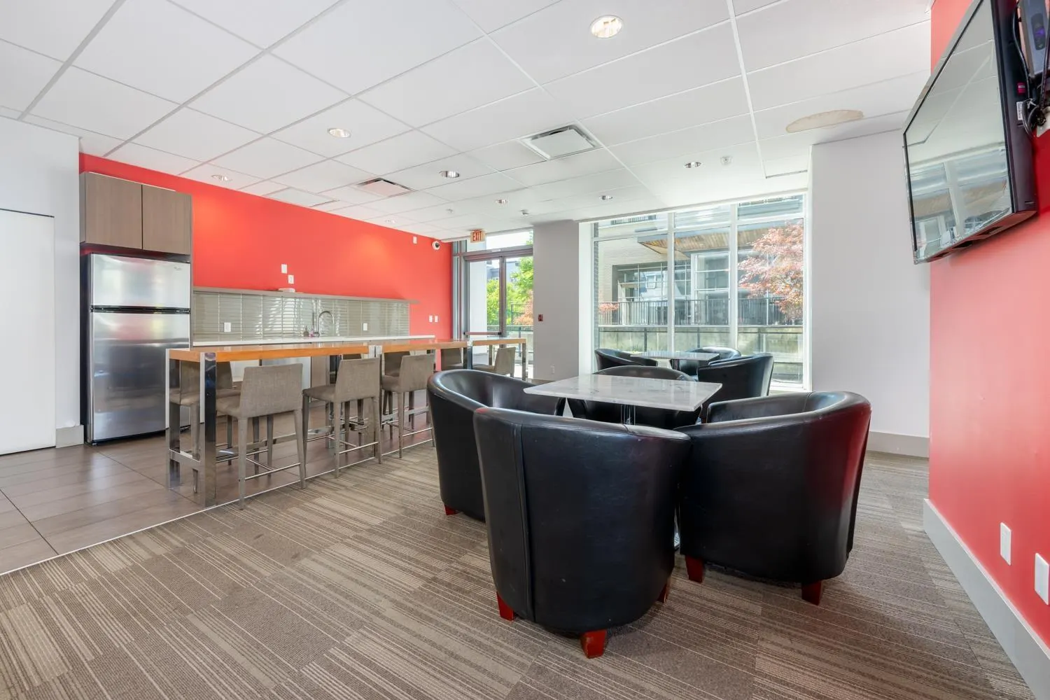 3305 13325 102A AVENUE